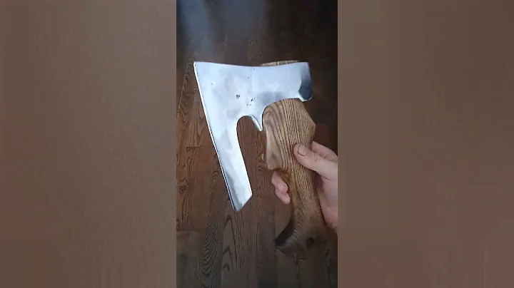 Кулачный топор