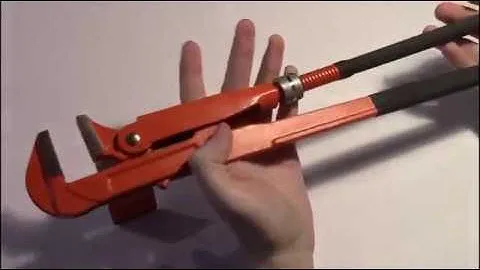 Влог. Купил КЛЮЧ ТРУБНЫЙ РЫЧАЖНЫЙ 1 1/2. ГАЗОВЫЙ КЛЮЧ фирмы Ермак. Уже починил им сантехнику